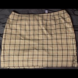 plaid skirt with small slits on sides